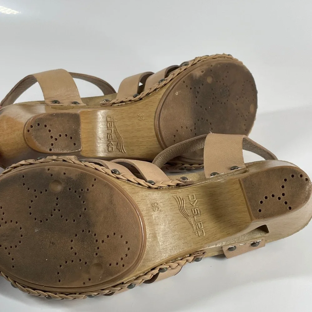 Dansko Sissy Tan Leather Strappy Clog Sandals Wood Heel Studded Women 36 5.5-6 - Picture 4 of 16